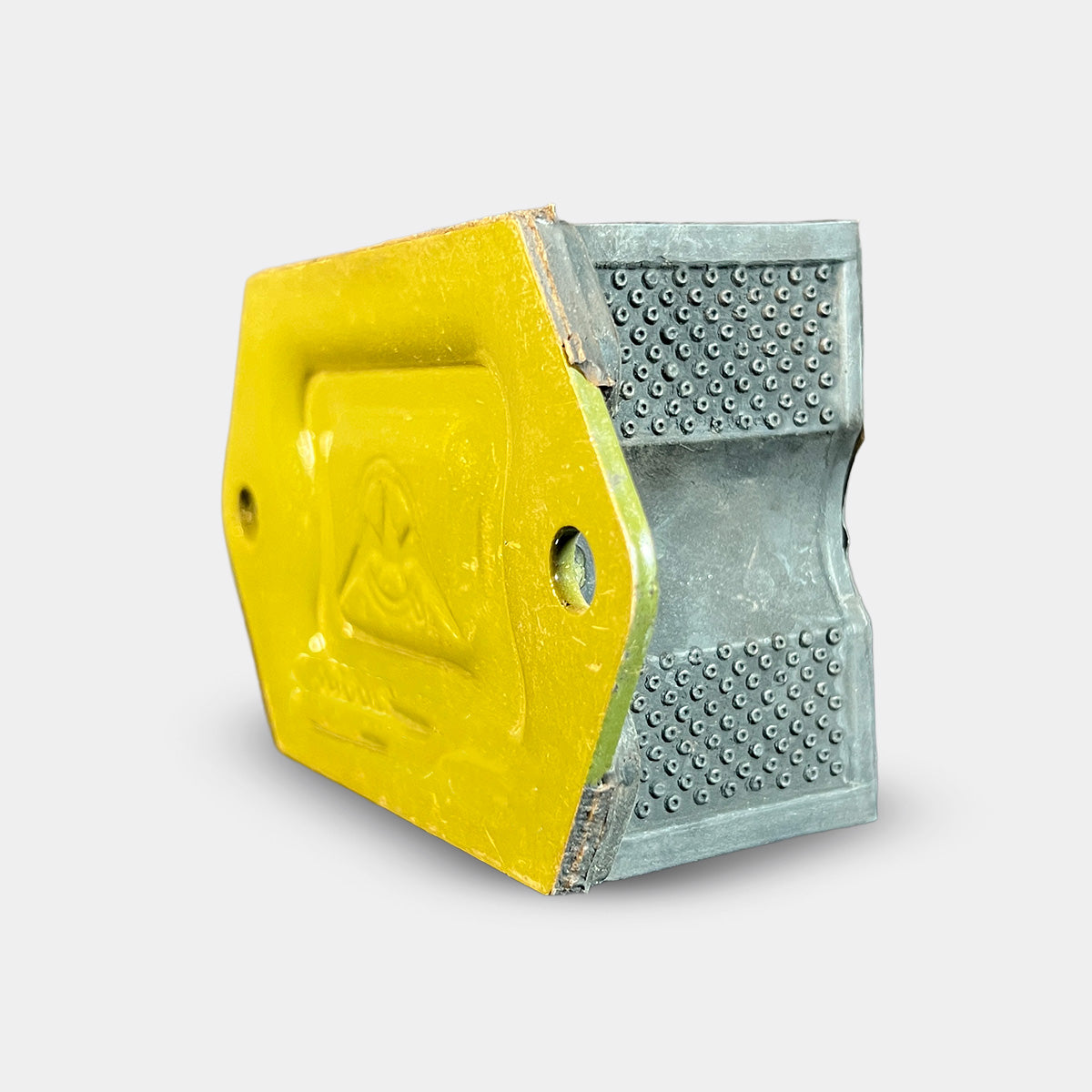 SOPORTE MOTOR DELANTERO - MOTOR CUMMINS ISLG ZT - Imagen 3