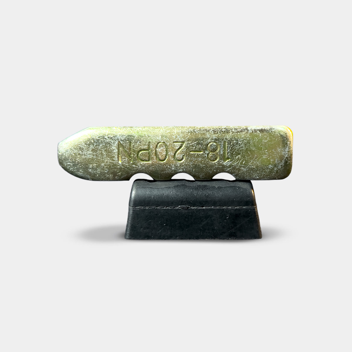 PIN GOMA TALLA 18 VERTICAL - Imagen 2